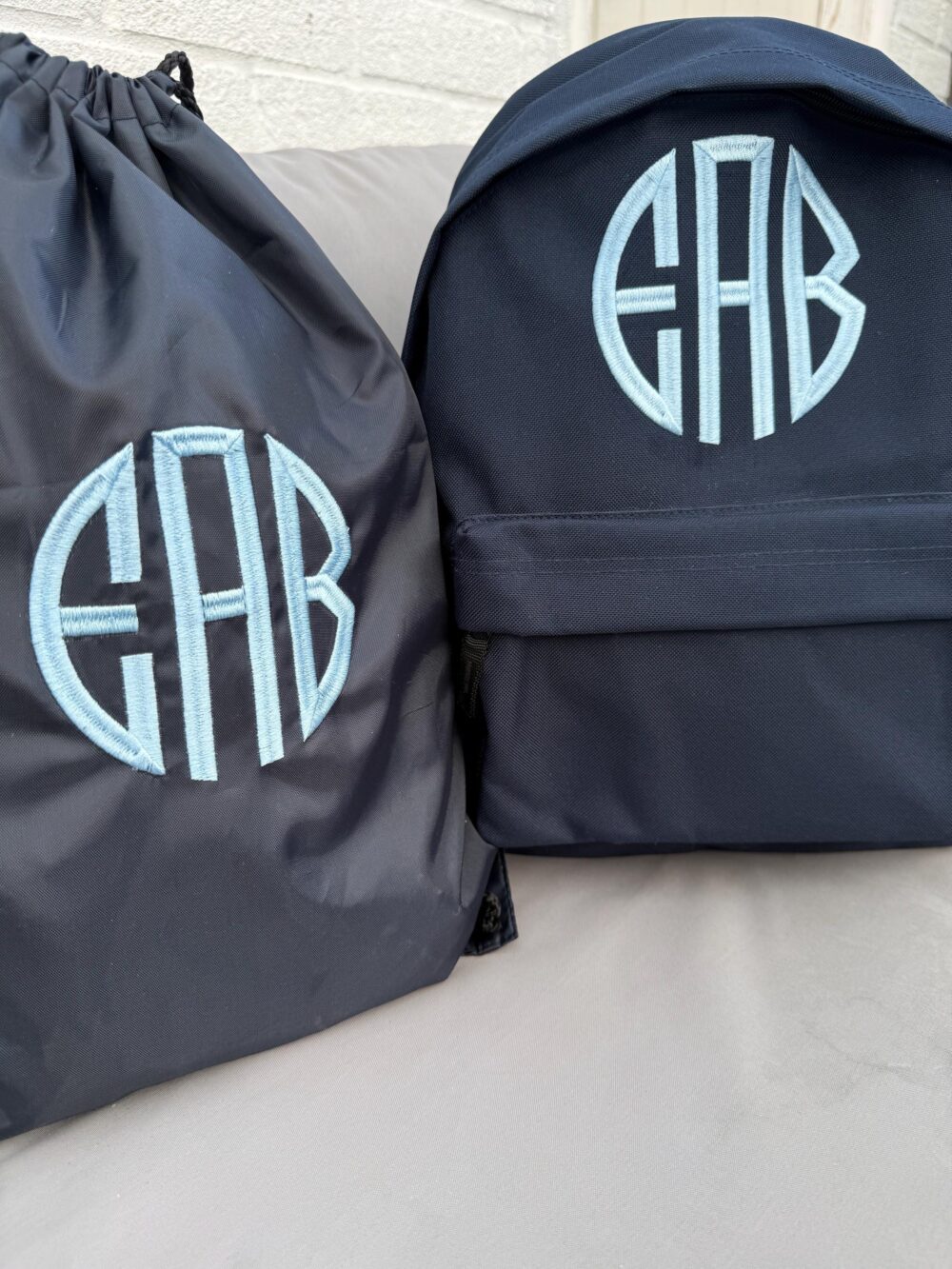 Personalized Embroidered Drawstring Gym Bag: Monogrammed PE Kit, Water Resistant - Image 4