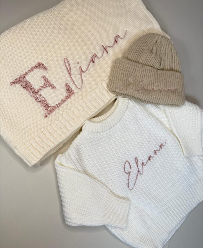 PERSONALISED BABY GIRL GIFT BOX